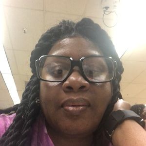 Meet your Posher, Zelphia